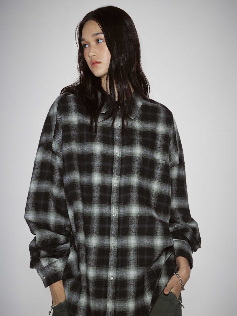 ROUNDED COLLAR CHECK SHIRT BLACK