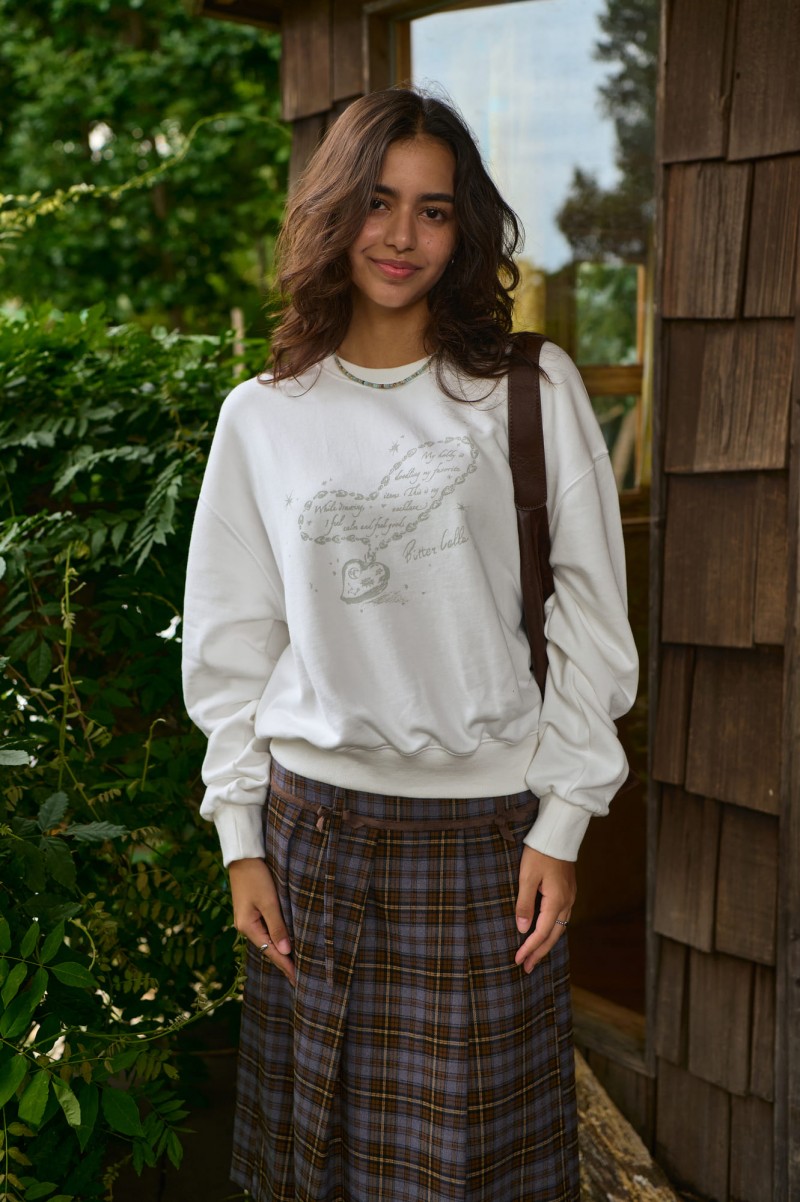 Heart Pendant Sweat shirt-White