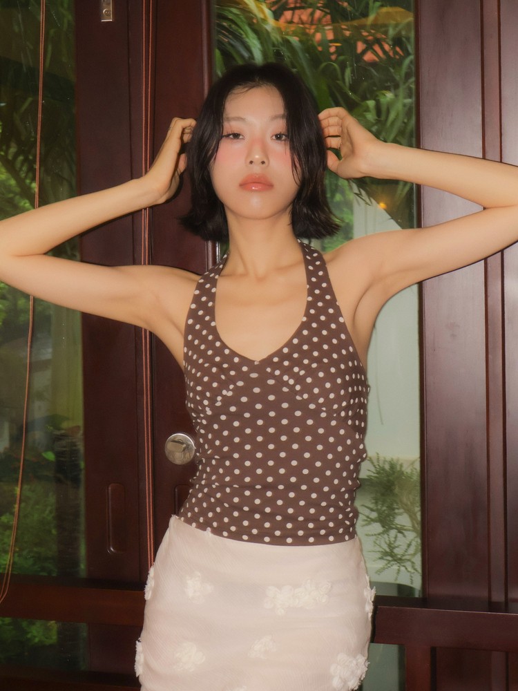 DOT HALTER SLEEVELESS (BROWN)