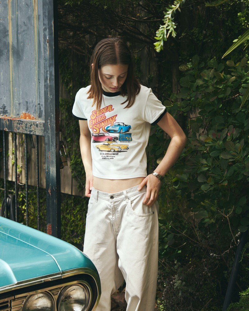 Crop Chill Sunday Tee_White