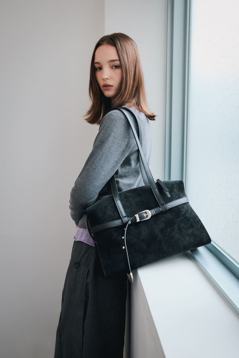 DUSTY BELT SHOULDER MEDIUM(BLACK TRUFFLE) 