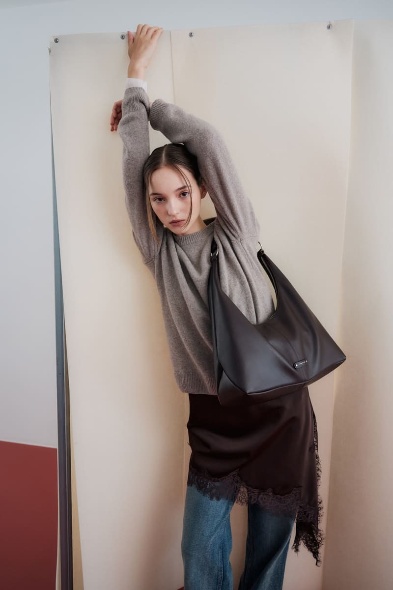 FLOW HOBO BAG MEDIUM(MELTED CHOCO)