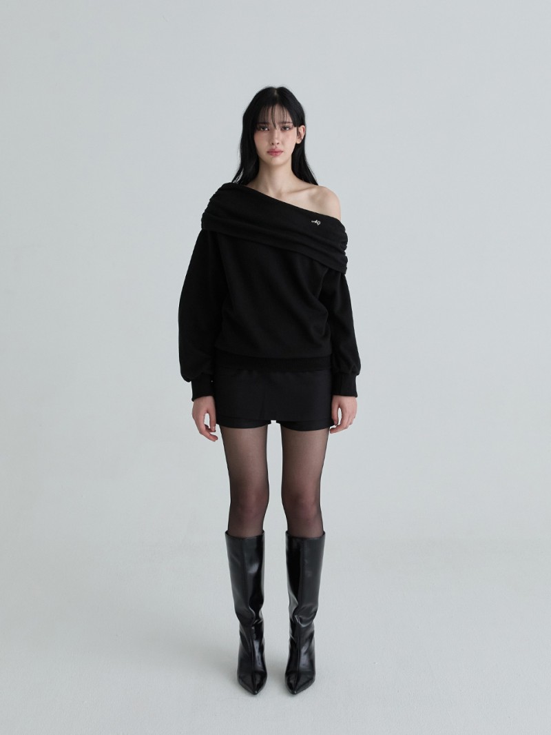 ドレープシンボルスウェットシャツ（ブラック）