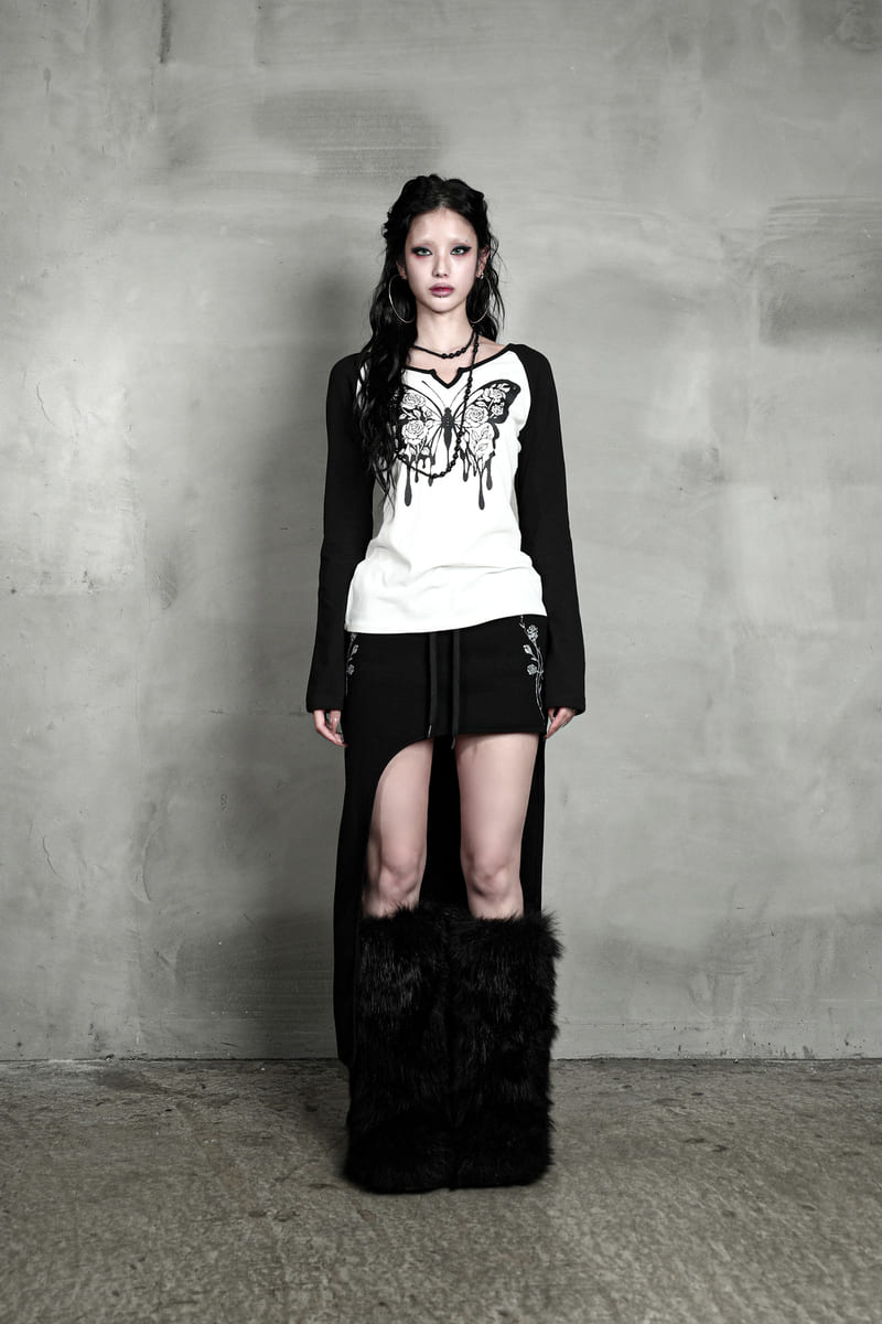 ローズバタフライラグランTシャツ #ブラックホワイト | Darling You Are Bad | HANA(ハナ) #3