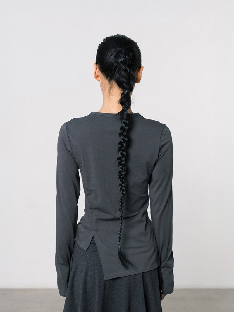 リブパネル クルーネックトップ（チャコール） | THREE TO EIGHTY | HANA(ハナ) #9