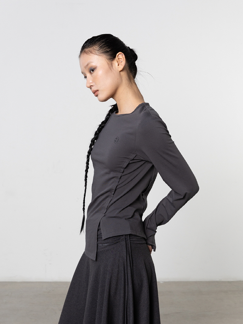 リブパネル クルーネックトップ（チャコール） | THREE TO EIGHTY | HANA(ハナ) #10
