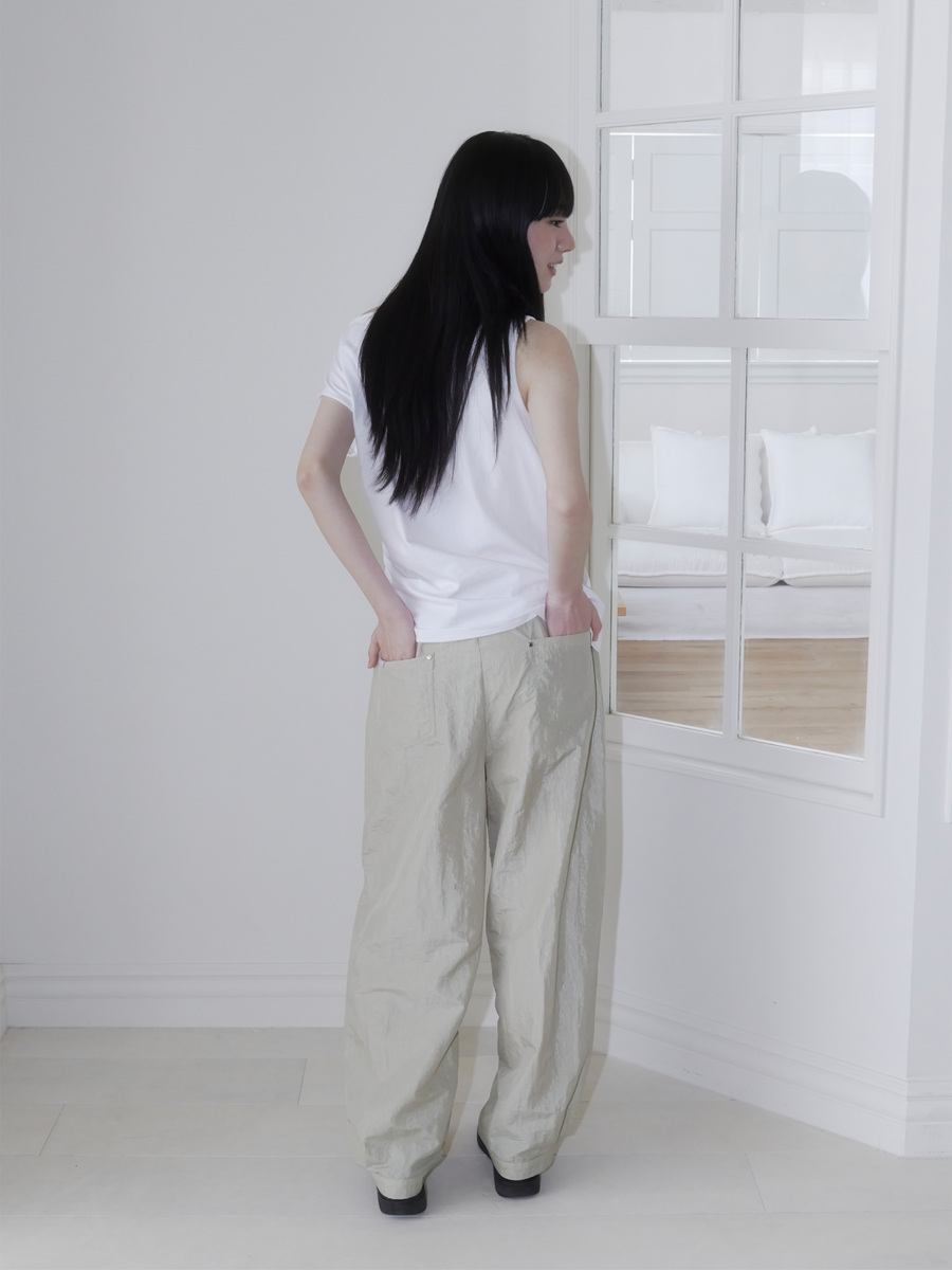 ナイロンスタッズピンタックパンツ (サンドベージュ) | ONSKA | HANA(ハナ) #6