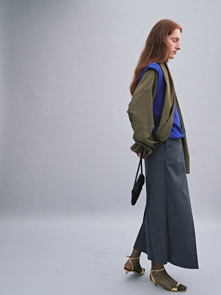 2-BUTTON H LINE SKIRT_GREY | ETHOS | HANA(ハナ) #12