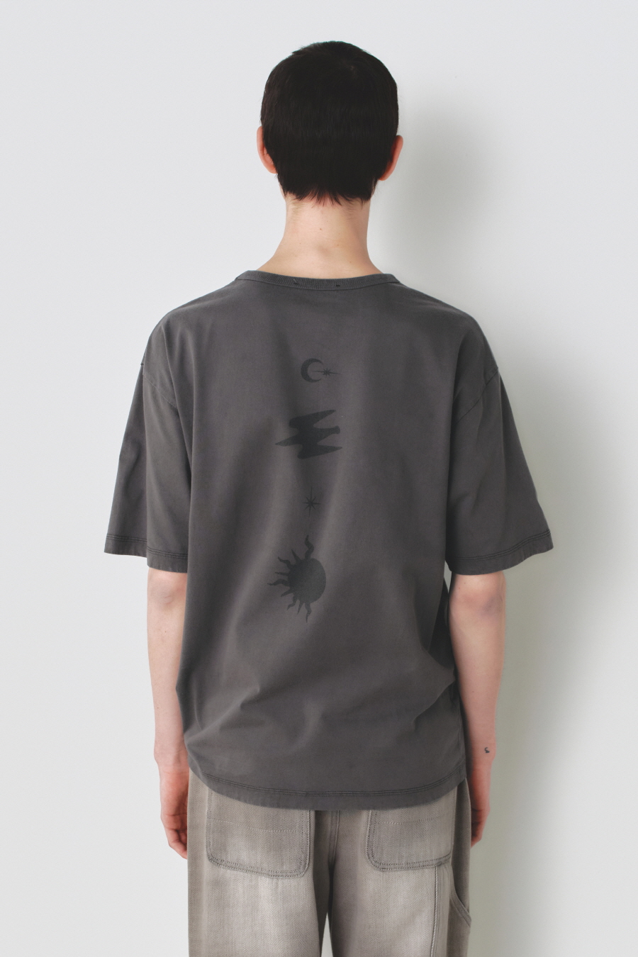 バックプリント シンボルTシャツ ディムグレー | INSILENCE | HANA(ハナ) #6