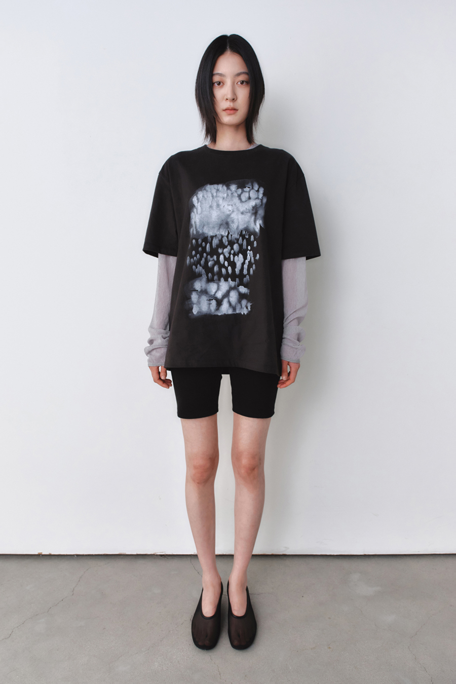 ウォーターカラーオーバーサイズTシャツ ウォッシュドブラック | INSILENCE | HANA(ハナ) #3