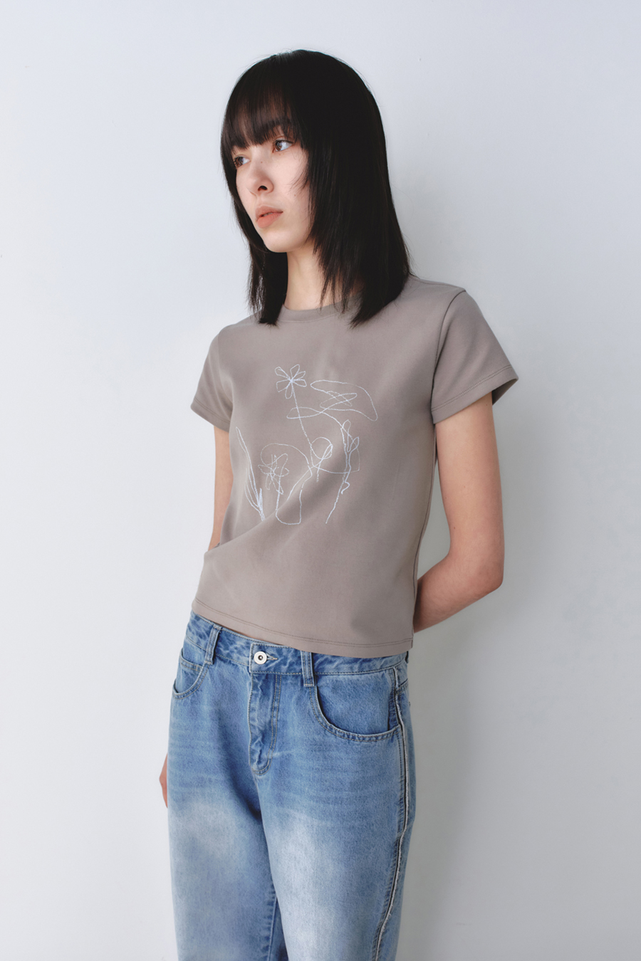 ドローイング フィット Tシャツ アッシュブラウン | INSILENCE | HANA(ハナ) #5