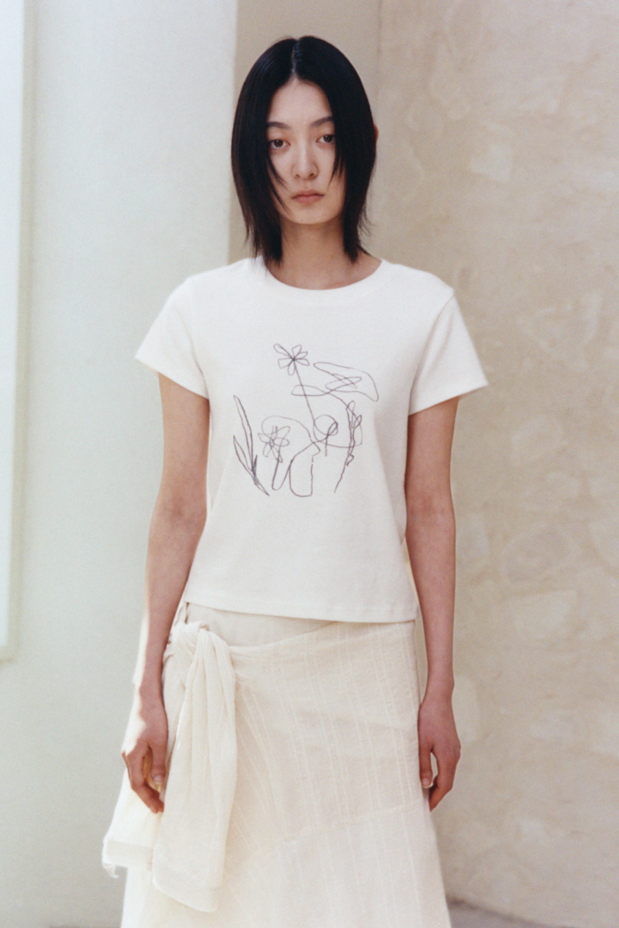 ドローイング フィット Tシャツ ホワイト | INSILENCE | HANA(ハナ) #2