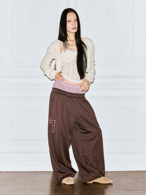 レイヤードジャージーパンツ_ブラウン | THE MYSTERIOUS HOTEL | HANA(ハナ) #4