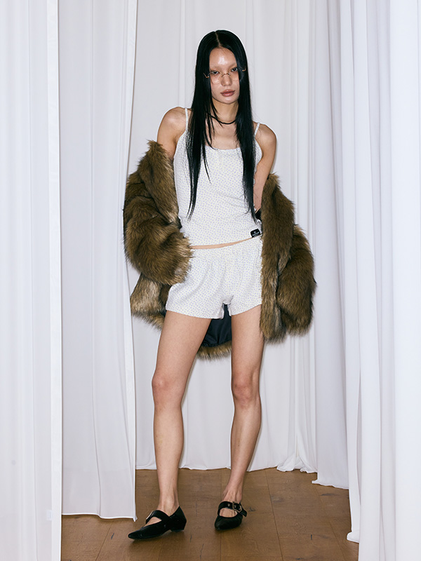 ホリデー ノースリーブトップス | THE MYSTERIOUS HOTEL | HANA(ハナ) #6