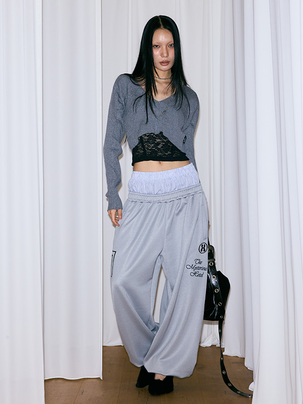 Vネック レイヤードニット | THE MYSTERIOUS HOTEL | HANA(ハナ) #2