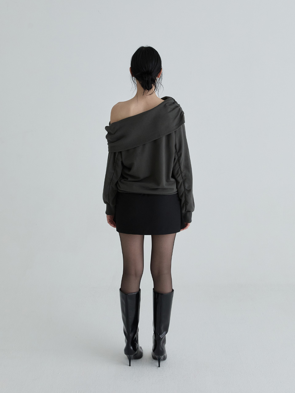 ドレープシンボルスウェットシャツ（チャコール） | Not your rose | HANA(ハナ) #9