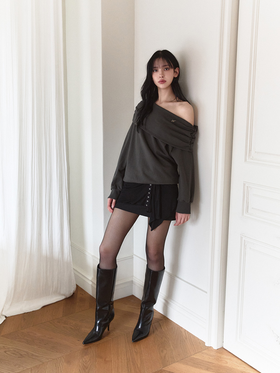 ドレープシンボルスウェットシャツ（チャコール） | Not your rose | HANA(ハナ) #2