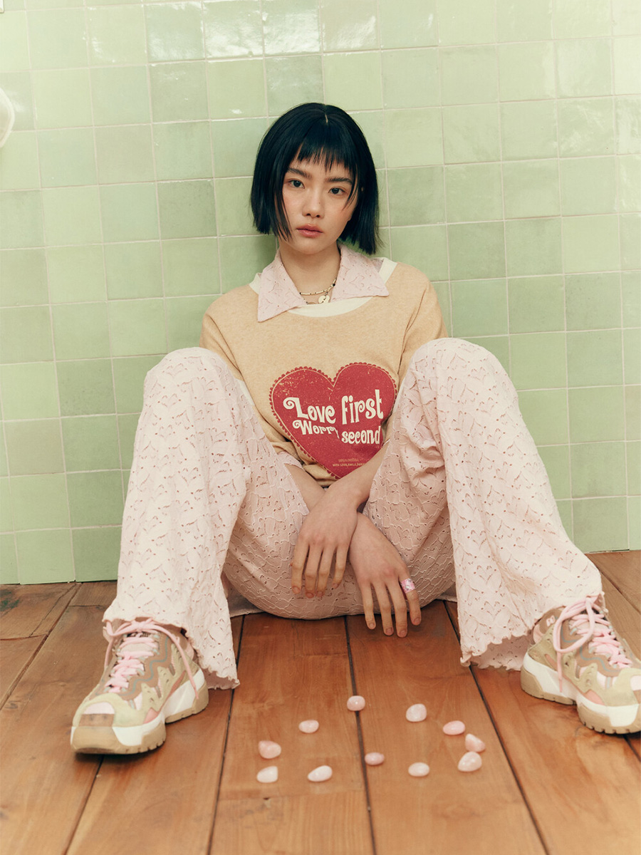 ラブファースト Tシャツ | minjiena | HANA(ハナ) #23