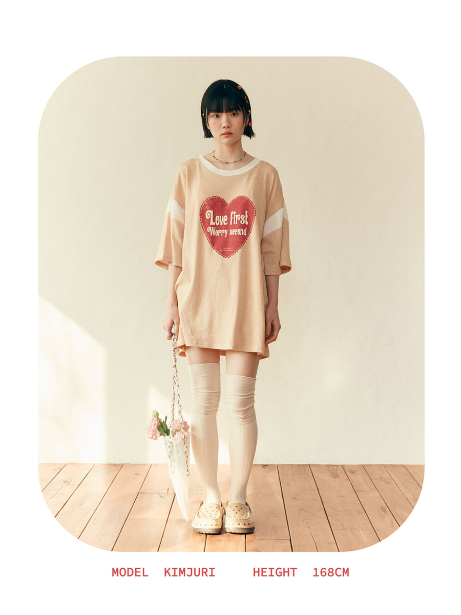 ラブファースト Tシャツ | minjiena | HANA(ハナ) #28