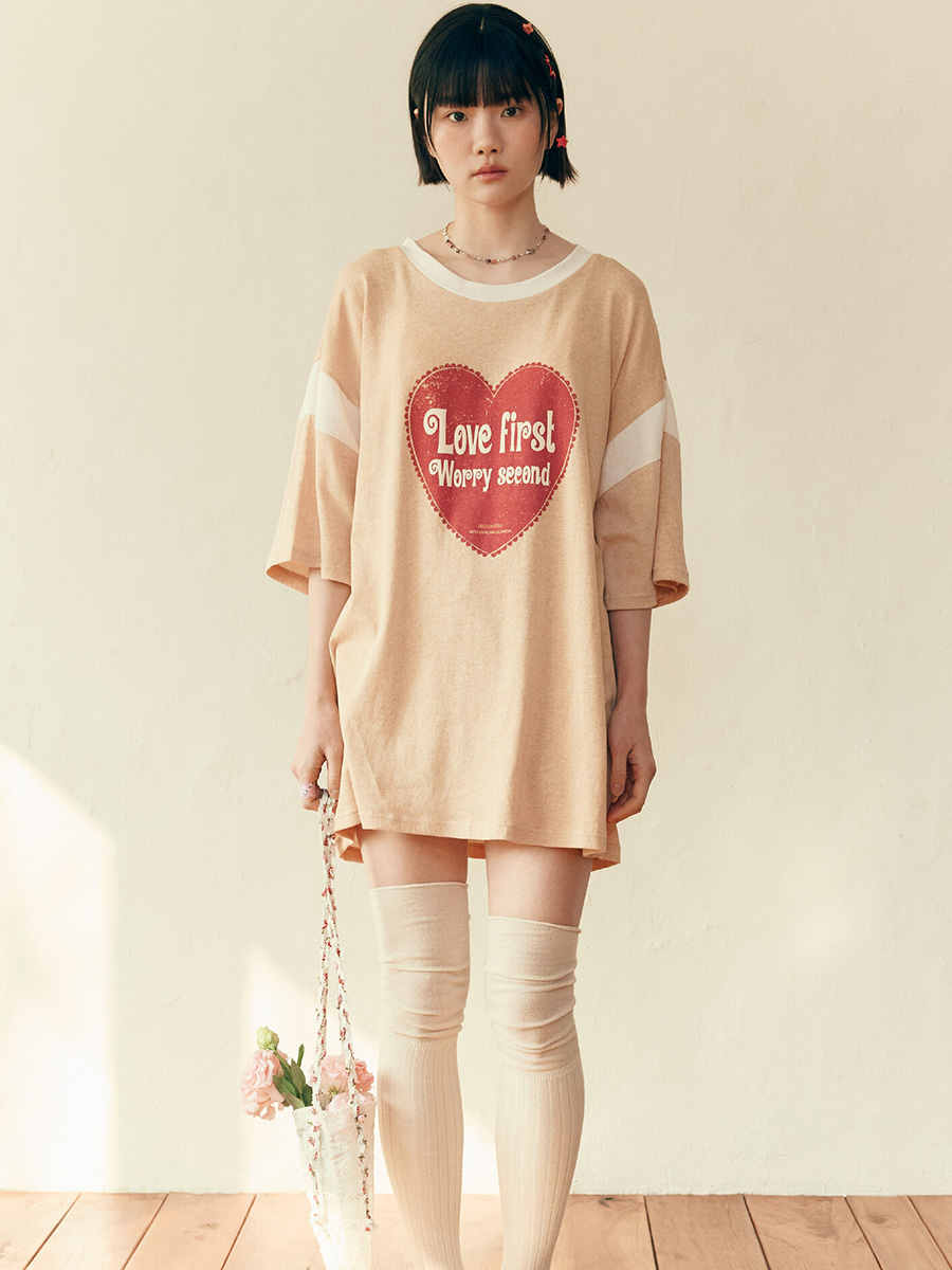 ラブファースト Tシャツ | minjiena | HANA(ハナ) #3