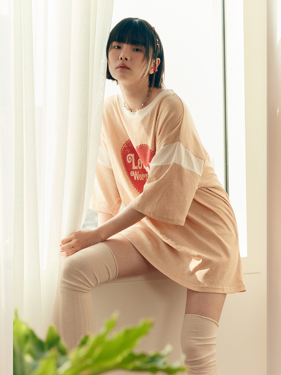 ラブファースト Tシャツ | minjiena | HANA(ハナ) #13