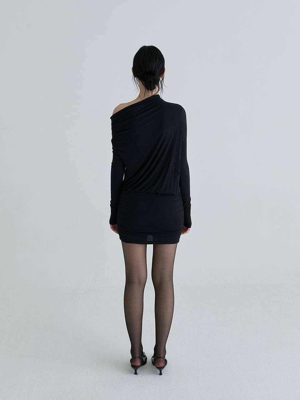 シャーリングシンボルドレス (ブラック) | Not your rose | HANA(ハナ) #9