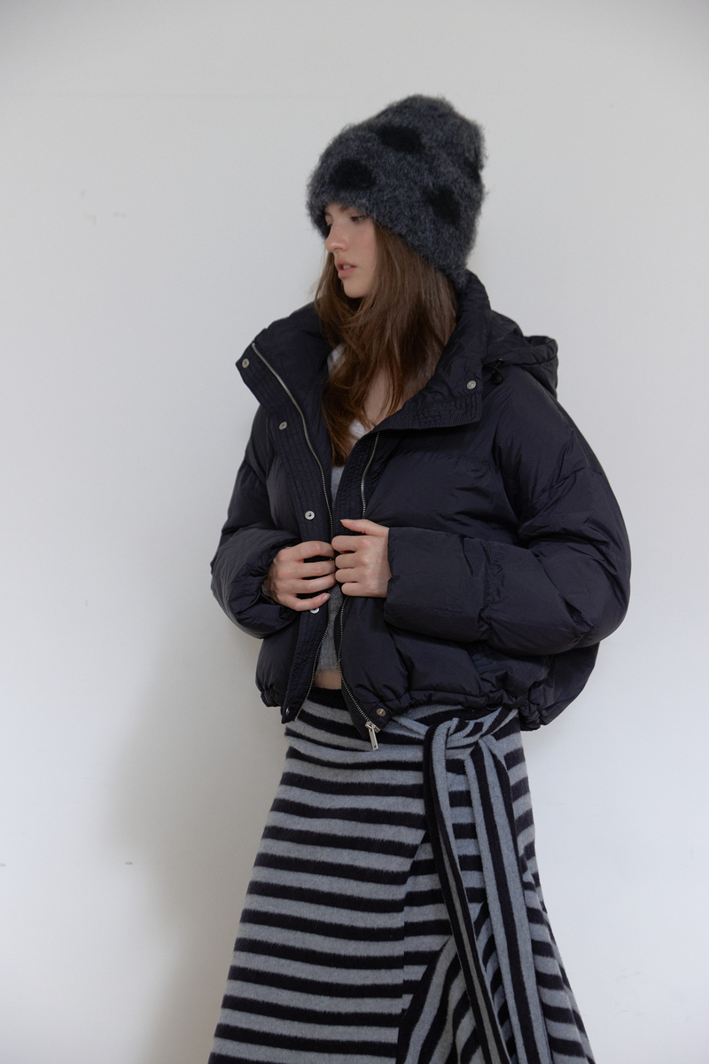 クラウドダックダウン（ブラック） | ASURA | HANA(ハナ) #11