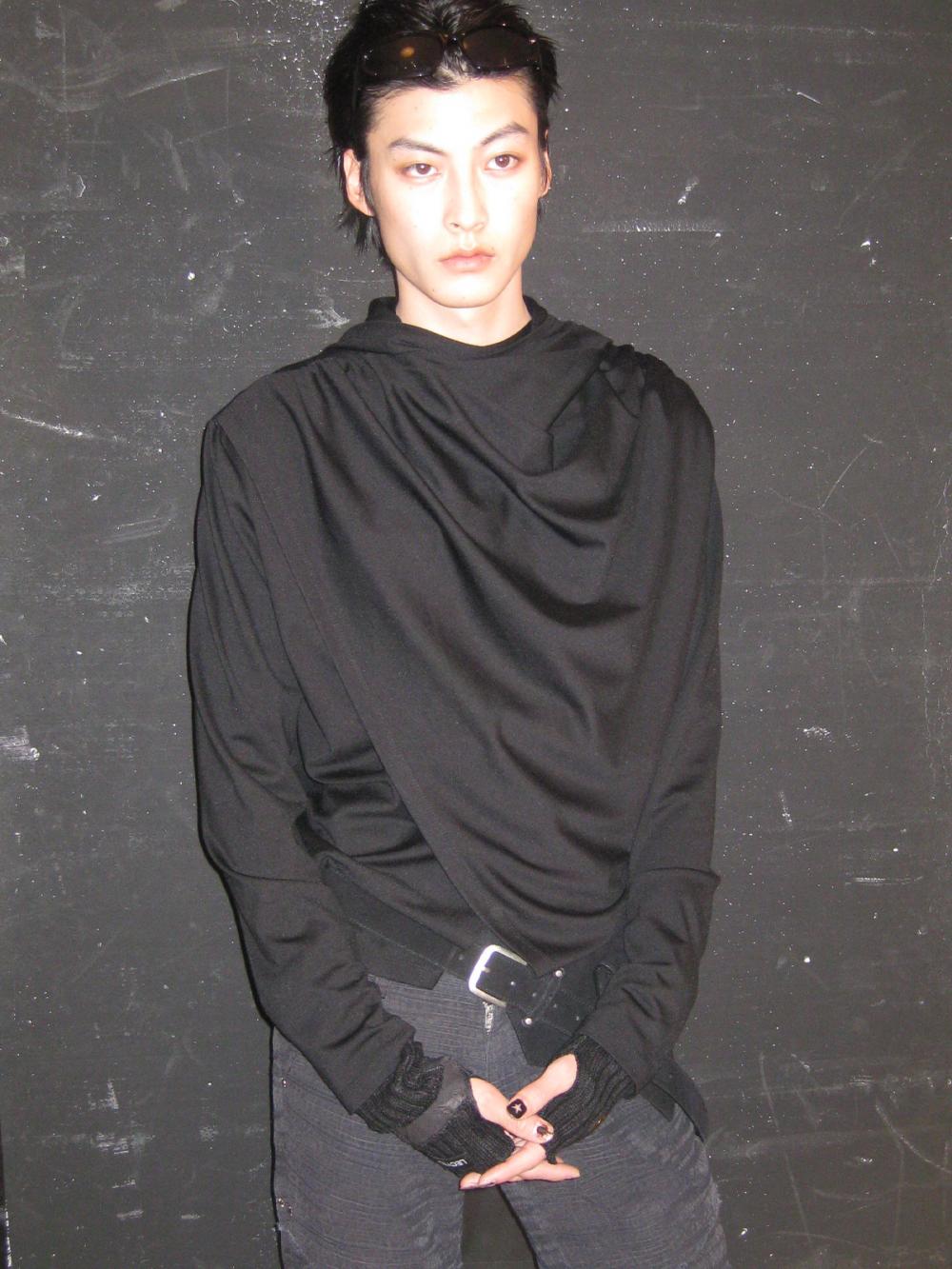 アバンギャルド ドレープ フード_[ブラック] | LECYTO | HANA(ハナ) #16