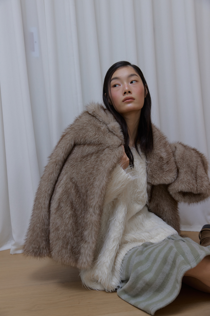 フォックス ミディ ファー ジャケット (ベージュ) | ASURA | HANA(ハナ) #19