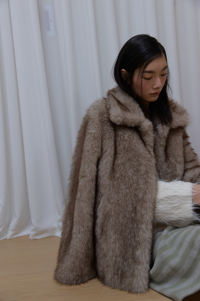 フォックス ミディ ファー ジャケット (ベージュ) | ASURA | HANA(ハナ) #23