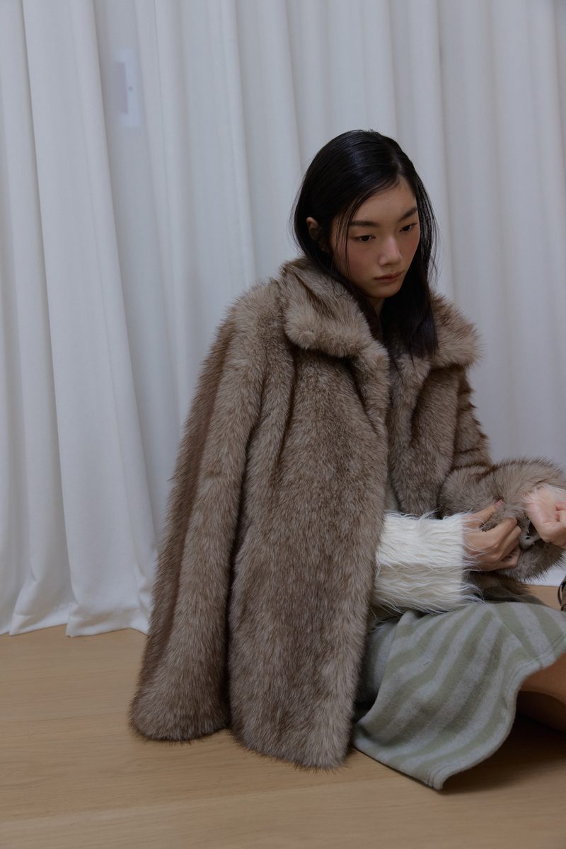 フォックス ミディ ファー ジャケット (ベージュ) | ASURA | HANA(ハナ) #24