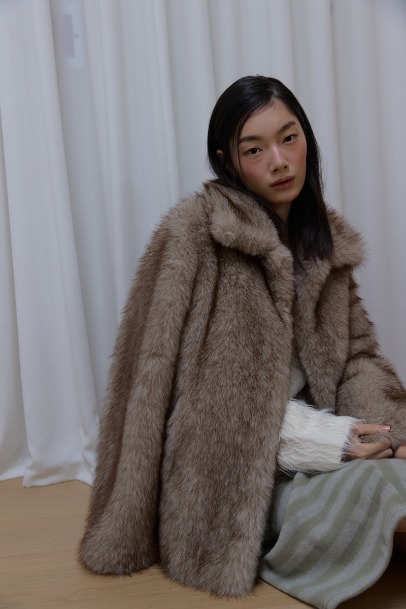 フォックス ミディ ファー ジャケット (ベージュ) | ASURA | HANA(ハナ) #25