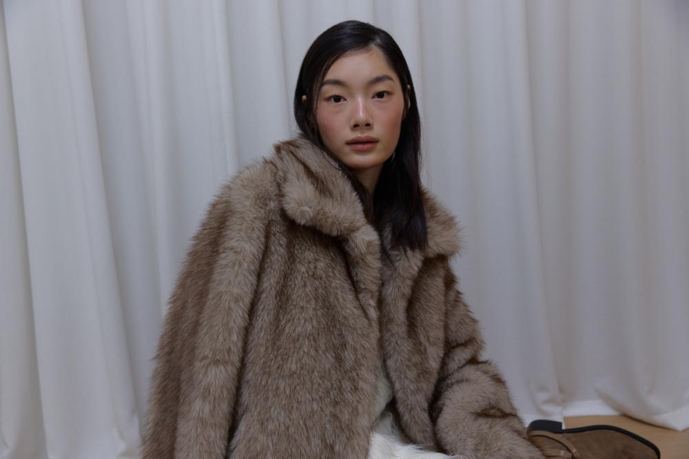 フォックス ミディ ファー ジャケット (ベージュ) | ASURA | HANA(ハナ) #26