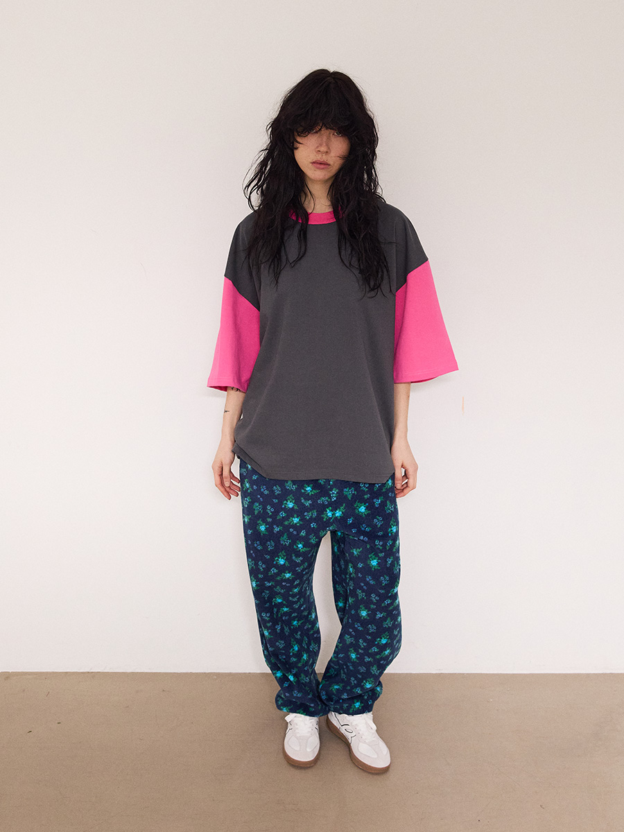 オーバーサイズコントラストTシャツ_チャコール-ホットピンク | XOXOGOODBOY | HANA(ハナ) #3