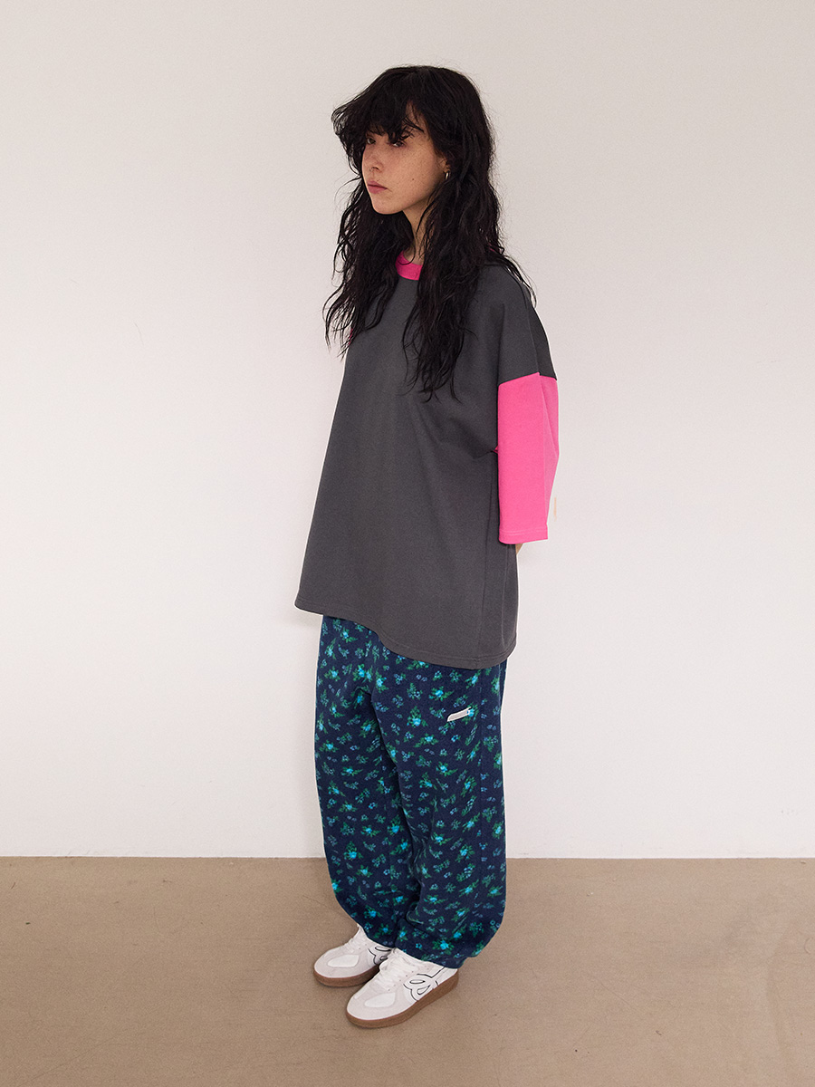 オーバーサイズコントラストTシャツ_チャコール-ホットピンク | XOXOGOODBOY | HANA(ハナ) #4