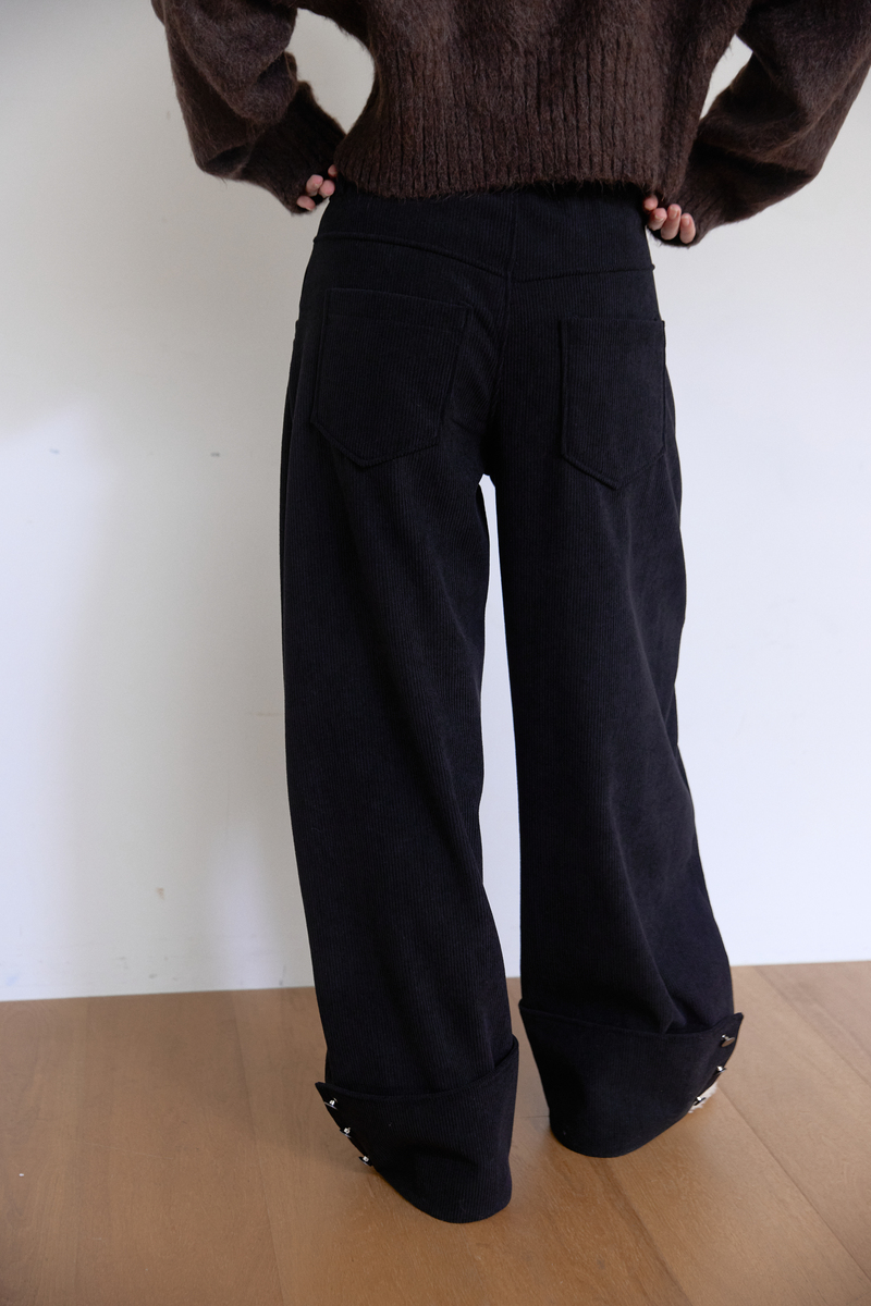 コーデュロイ カーブドパンツ (ブラック) | ASURA | HANA(ハナ) #9