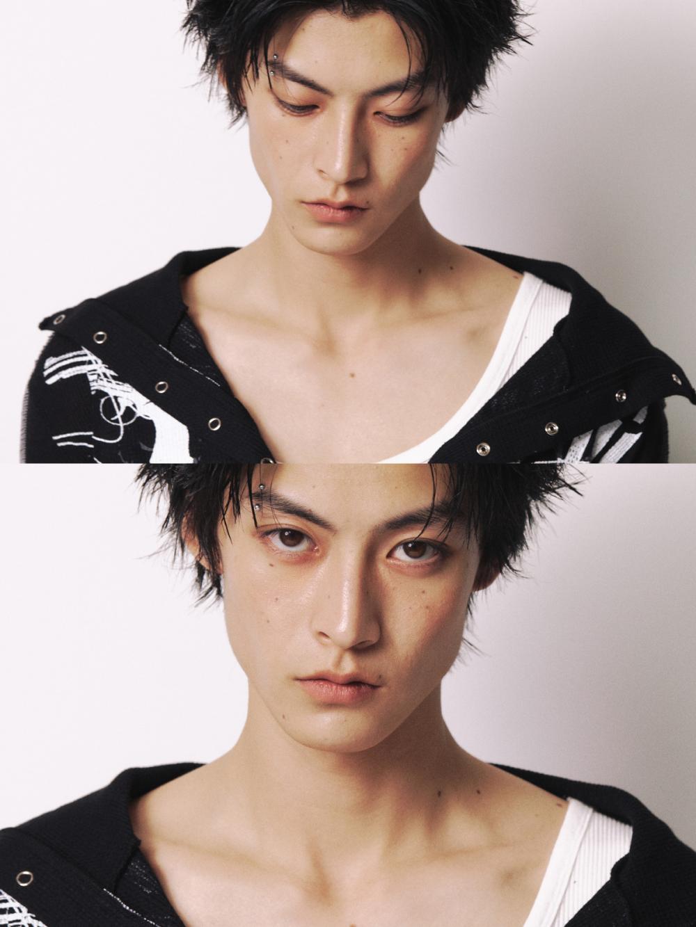 ライオット スクリプト ストリング フーデッド Tシャツ_[ブラック] | LECYTO | HANA(ハナ) #19