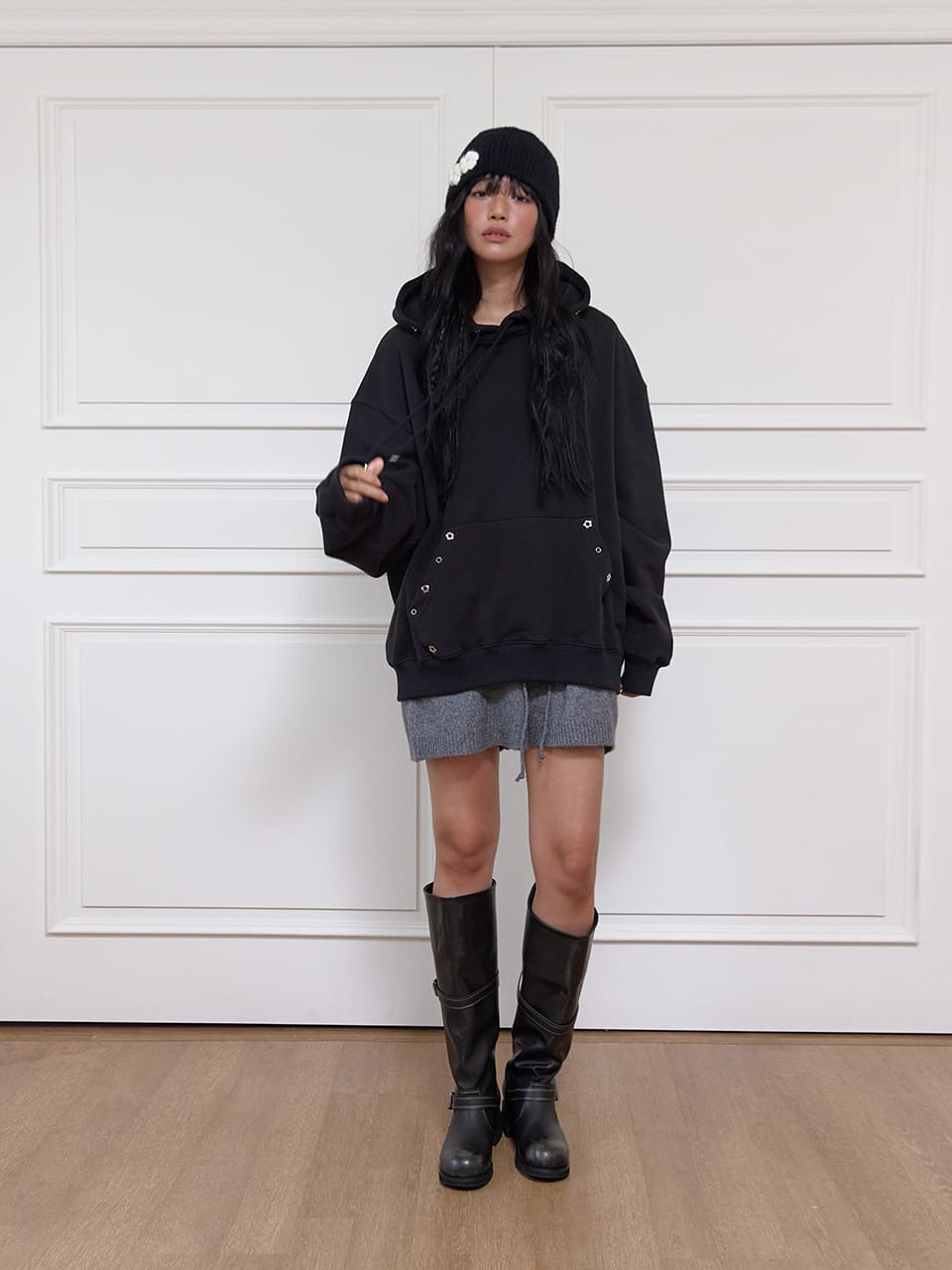 フラワーアイレットフーディー - ブラック | MEENDERI | HANA(ハナ) #13