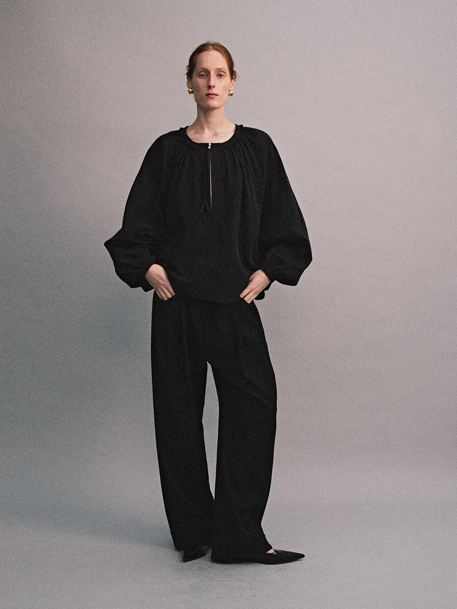 SHIRRING NECK ZIPPER BLOUSE_BLACK | ETHOS | HANA(ハナ) #5