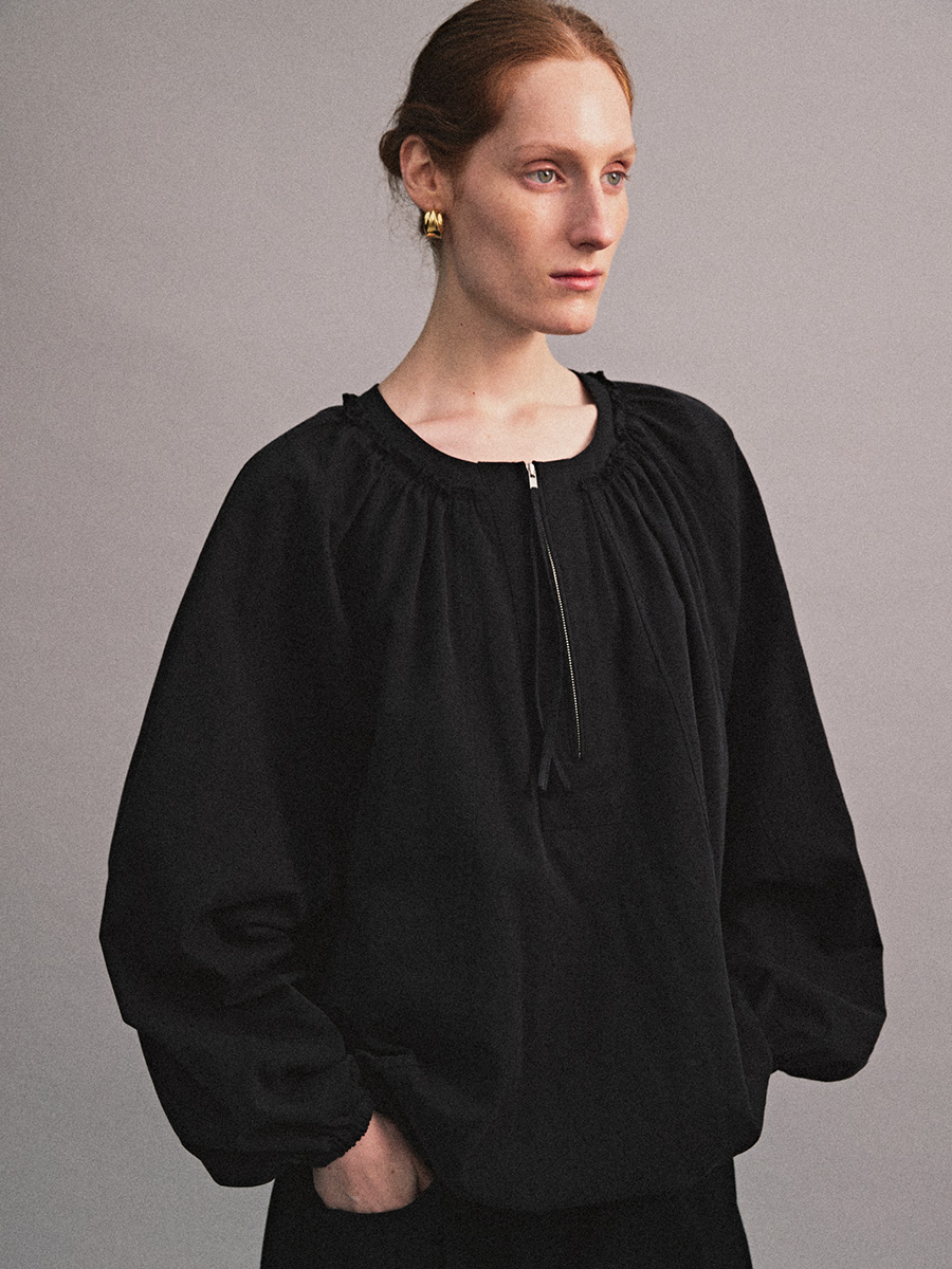 SHIRRING NECK ZIPPER BLOUSE_BLACK | ETHOS | HANA(ハナ) #6