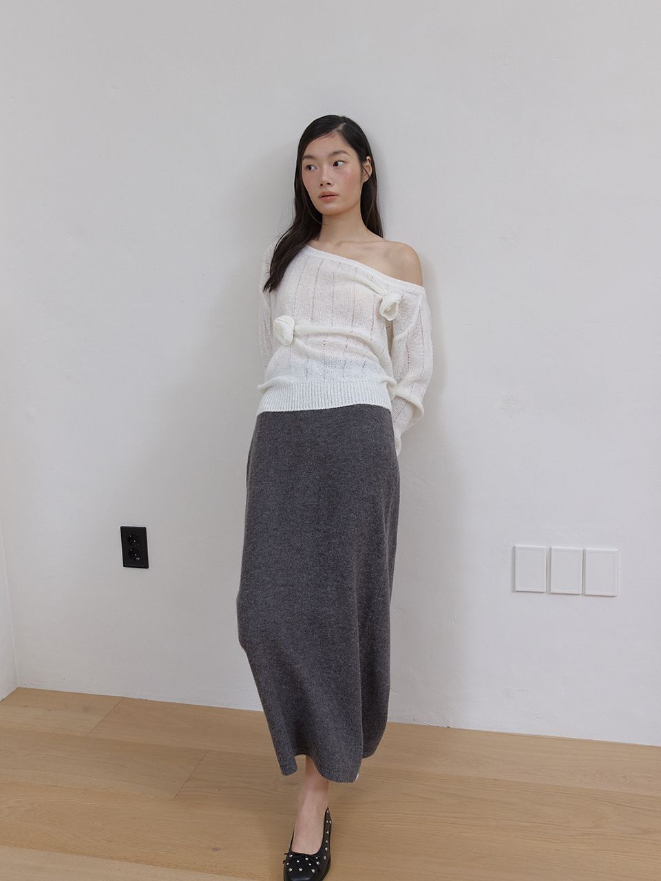 ローズブローチワンショルダーニット (アイボリー) | ASURA | HANA(ハナ) #5