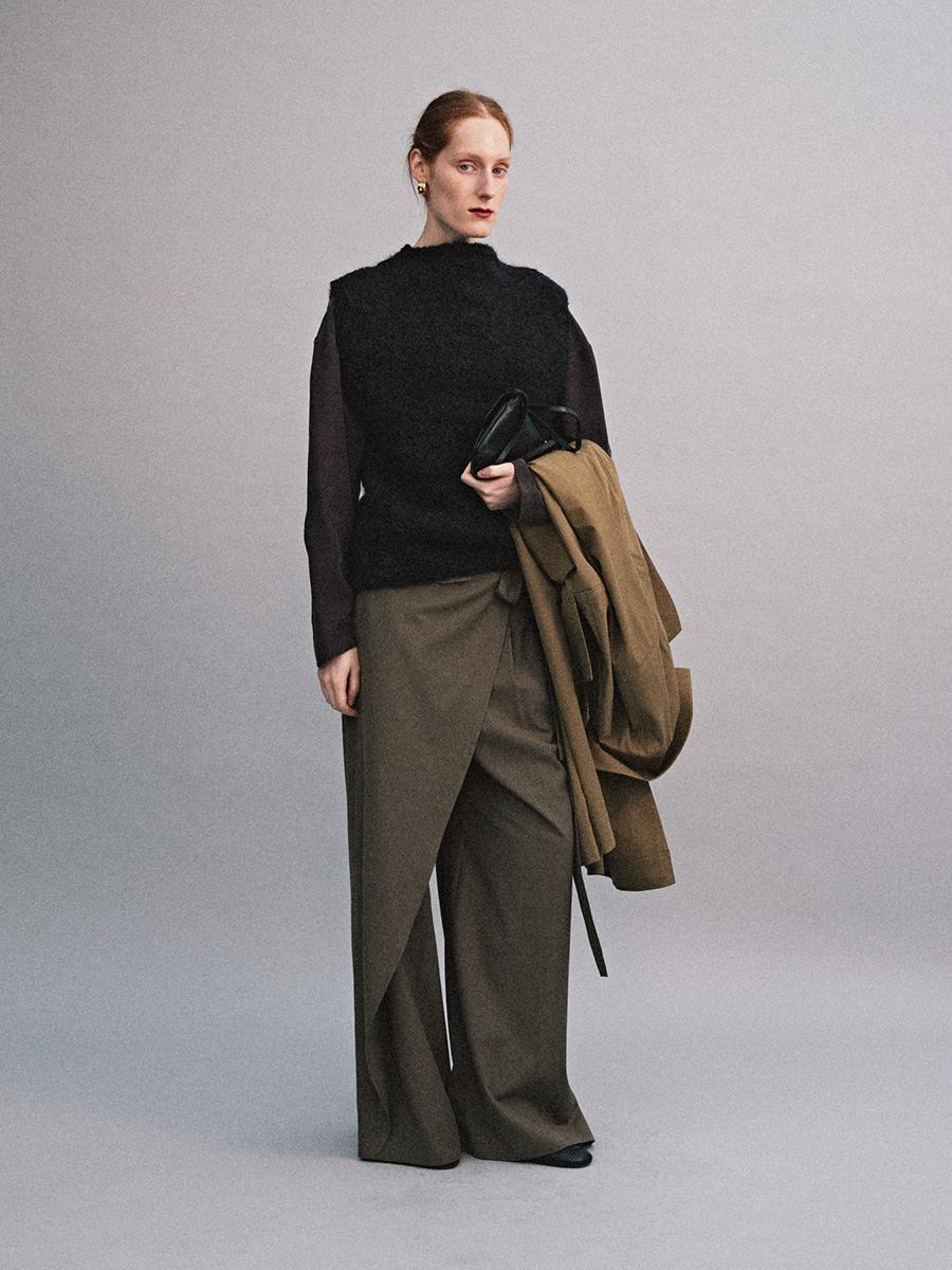 STRAP FLARE WIDE PANTS_ASH KHAKI | ETHOS | HANA(ハナ) #5