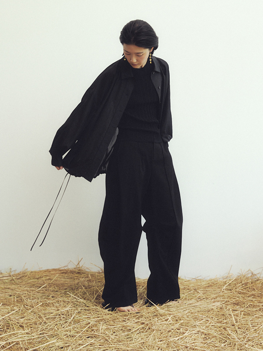 WIDE CURVED PANTS_BLACK | ETHOS | HANA(ハナ) #3