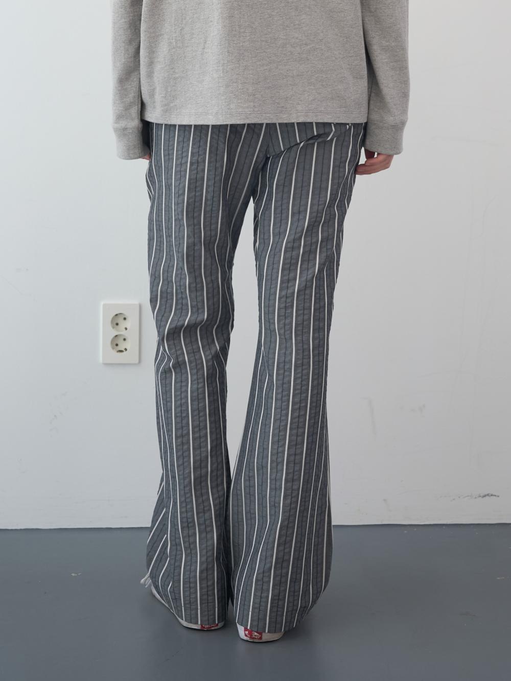 シアサッカーストライプバンディングブーツカットパンツ (グレー) | ENZO BLUES | HANA(ハナ) #14