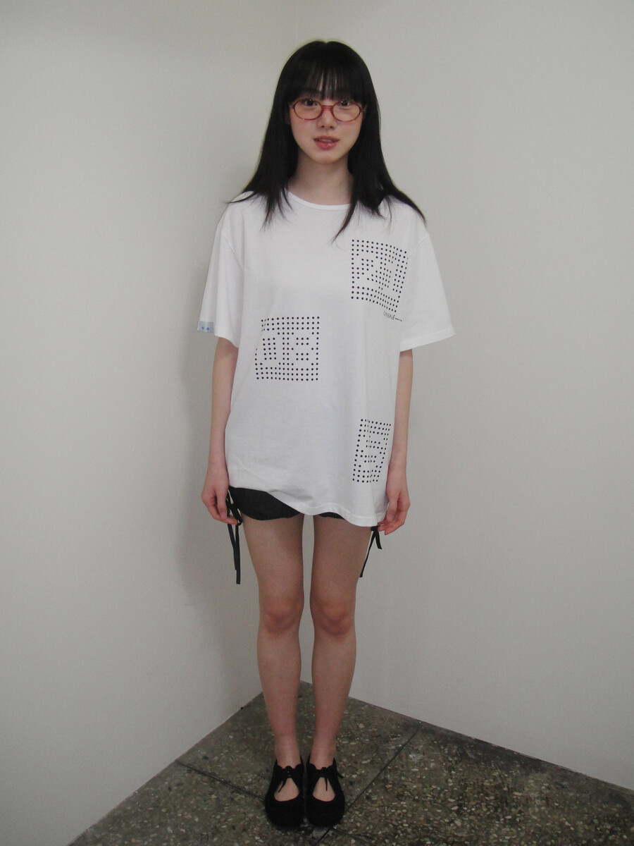 ドットシグネチャーTシャツ（ホワイト） | ONSKA | HANA(ハナ) #5