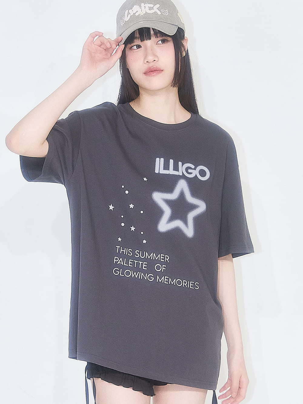 スタースプレー オーバーフィットTシャツ（チャコール） | ILLIGO | HANA(ハナ) #2