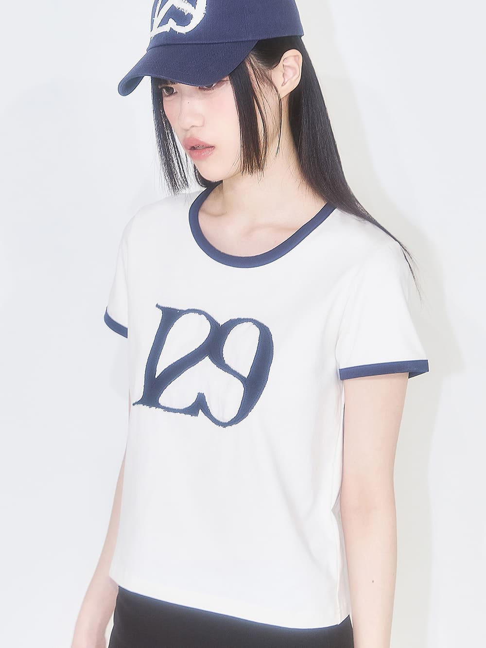 129 ロゴパッチ Tシャツ（クリーム） | ILLIGO | HANA(ハナ) #4