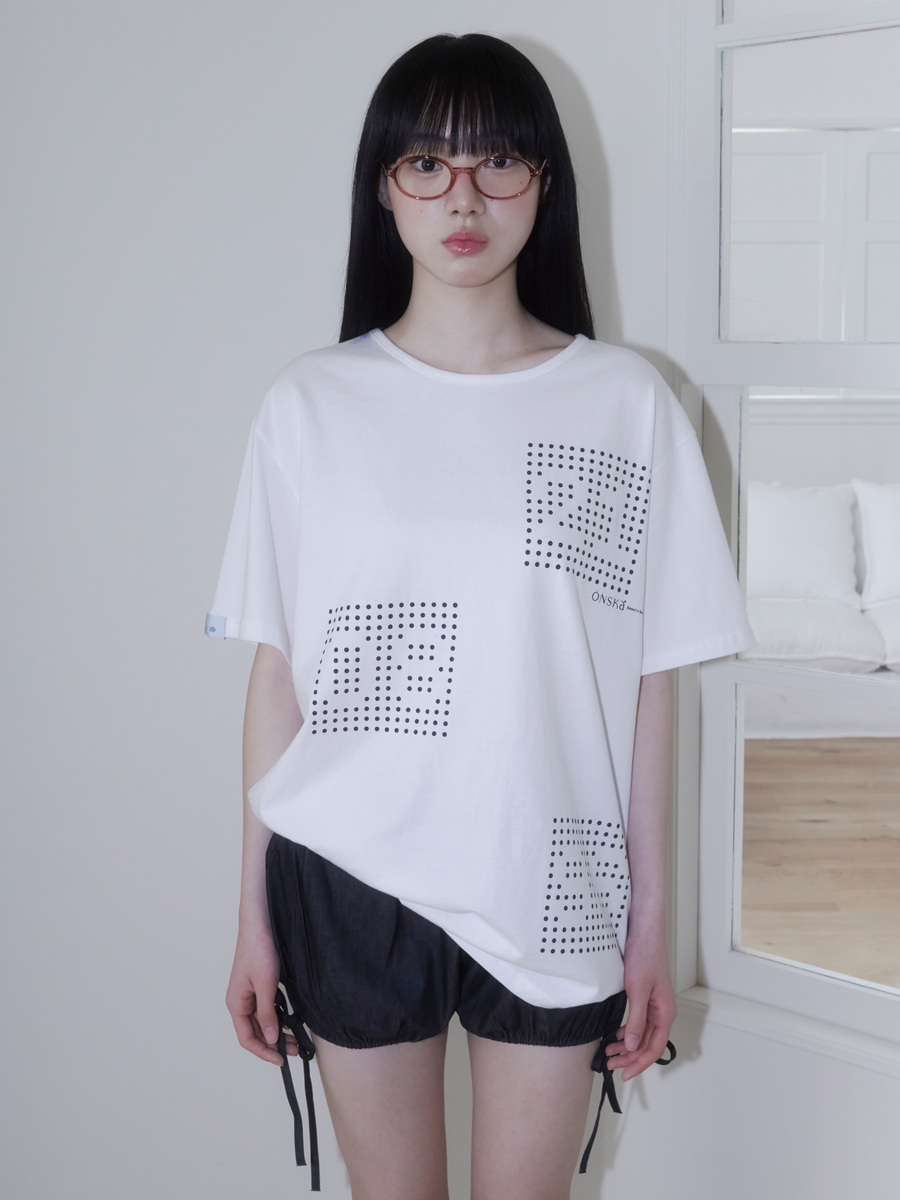 ドットシグネチャーTシャツ（ホワイト） | ONSKA | HANA(ハナ) #1
