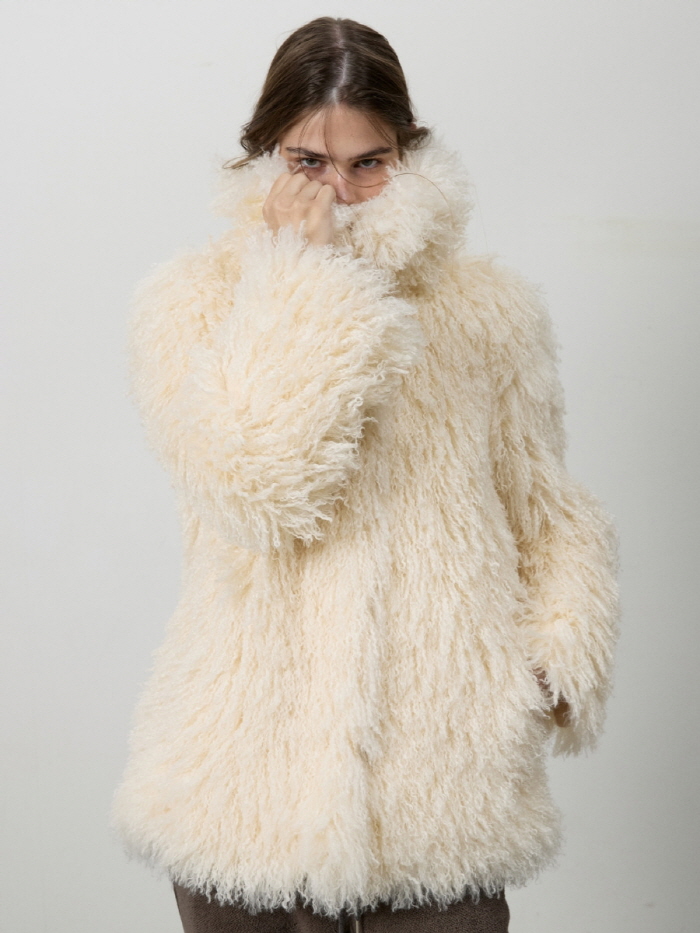 フラッフィーフェイクファージャケット（アイボリー） | THREE TO EIGHTY | HANA(ハナ) #1