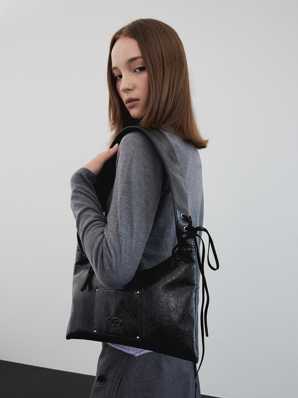 アイレットフラットショルダーバッグ(ブラックペッパー) | CHRISTINE PROJECT | HANA(ハナ) #1